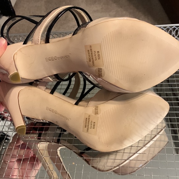 BCBGeneration nude w/clear and black accent pumps size 9.5 - Picture 5 of 5